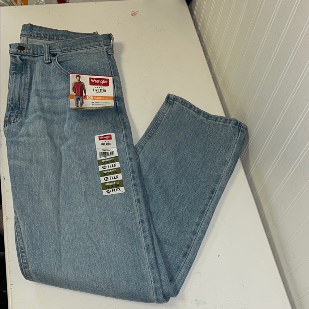 Wrangler Blue Regular fit Jeans Classic Fit medium light wash - Picture 1 of 8